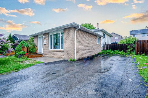 195 Keefer Rd, Thorold, ON, L2V4N3 | Card Image