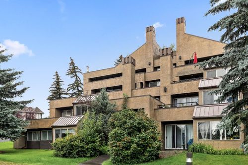 6-105 Village Heights Sw, Calgary, AB, T3H2L4 | Card Image