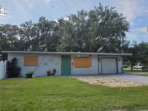 218 Se Jefferson Cir N, ST PETERSBURG, FL, 33703-1431 | Card Image