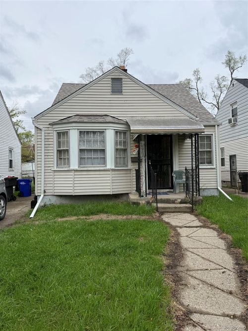19467 Mansfield St, Detroit, MI, 48235-2320 | Card Image