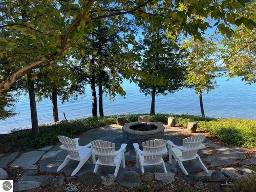 269 N East Torch Lake Dr, Central Lake, MI, 49622-9706 | Card Image