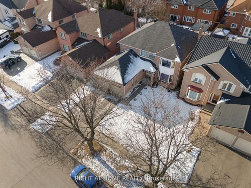 5676 Brightpool Cres, Mississauga, ON, L5M3W3 | Card Image