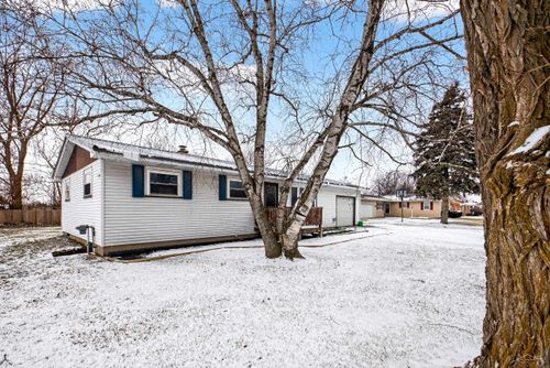 5452 Goetz Ct, Bay City, MI, 48706-9746 | Card Image