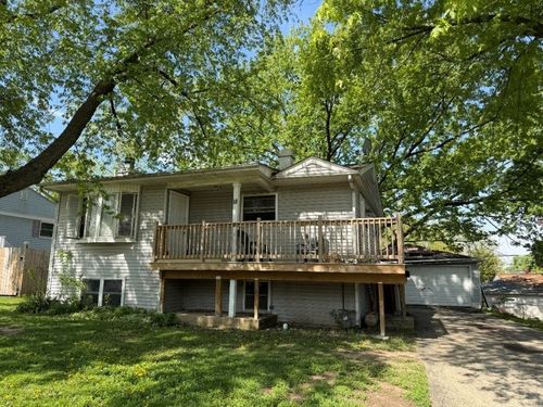 18 Birch Street, Carpentersville, IL, 60110 | Card Image