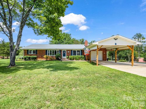 1244 Old Highway 10 E, Marion, NC, 28752-8290 | Card Image
