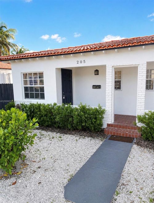 205-1121 Ne 2nd St, Fort Lauderdale, FL, 33301-1666 | Card Image