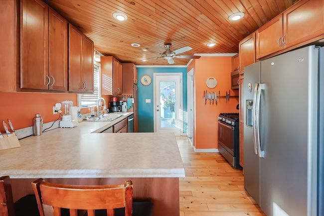 2 S Point Rd, Home with 0 bedrooms, 0 bathrooms and null parking in Webster MA | Image 10