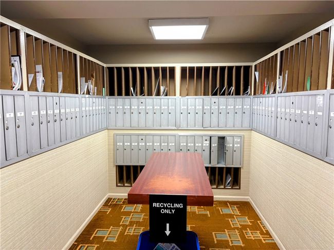 Mailbox room | Image 38