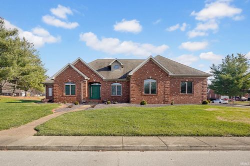 4528 Bridgestone Blvd, Newburgh, IN, 47630-8735 | Card Image