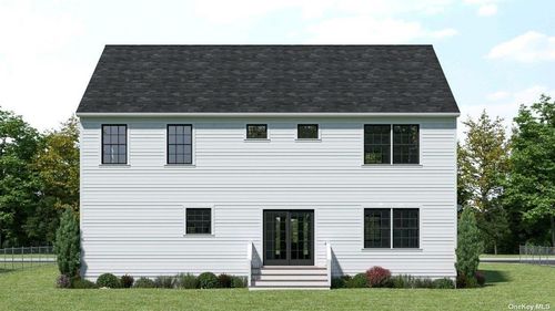 102 Schoolhouse Rd, East Islip, NY, 11730-3105 | Card Image