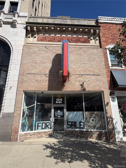 22 N Saginaw St, Pontiac, MI, 48342-2110 | Card Image
