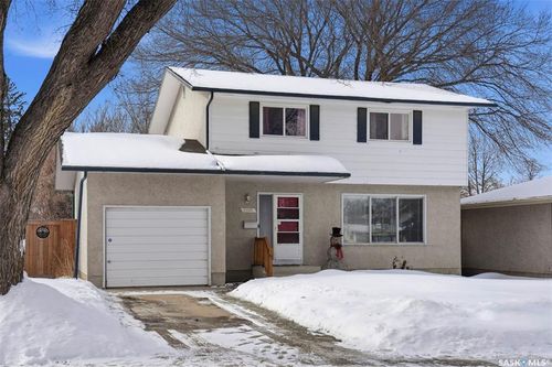 2349 Easthill, Saskatoon, SK, S7J3E4 | Card Image