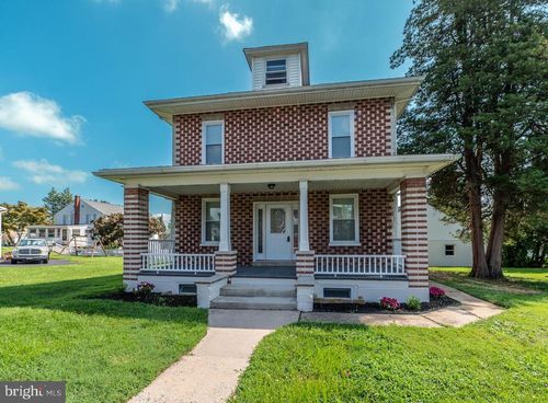219 Pershing Blvd, READING, PA, 19607-1511 | Card Image