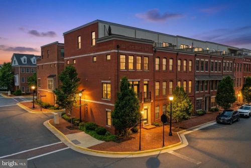 232 Bluemont Branch Ter Se, LEESBURG, VA, 20175-3752 | Card Image