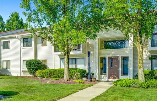 l11-2910 N Bay Drive, Westlake, OH, 44145 | Card Image
