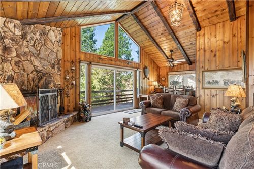 460 Pioneer Rd, Lake Arrowhead, CA, 92352 | Card Image