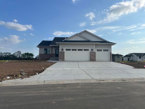 3545 S Linden Ct, Wichita, KS, 67210-2206 | Card Image