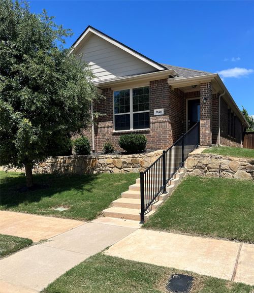 1525 Acmite Ave, Cross Roads, TX, 76227-5574 | Card Image