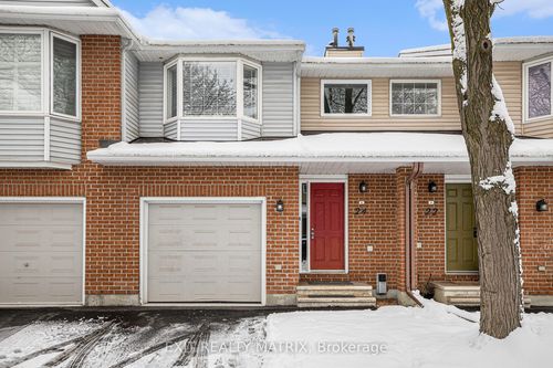 24 Oakhaven Pvt, Ottawa, ON, K1K4K1 | Card Image