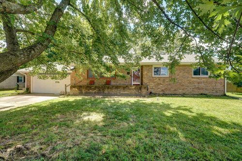 528 N Locust St, Marshfield, MO, 65706-1211 | Card Image