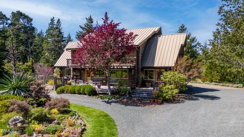 40811 Eureka Hill Rd, Point Arena, CA, 95468-8900 | Card Image