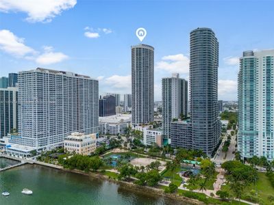 2314 - 1750 N Bayshore Dr, Condo with 2 bedrooms, 2 bathrooms and null parking in Miami FL | Image 3