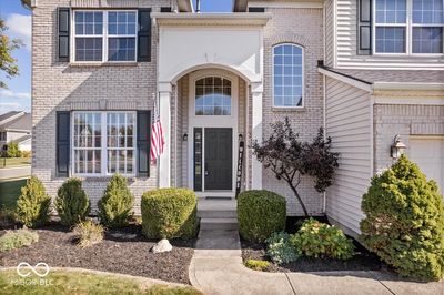 12035 Gatwick View Drive, House other with 4 bedrooms, 2 bathrooms and null parking in Fishers IN | Image 2