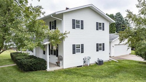 206 S Pine Street, WEYAUWEGA, WI, 54983 | Card Image