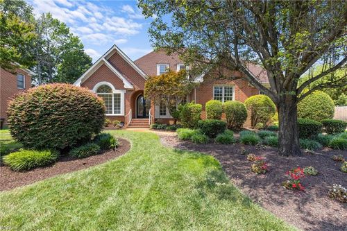 524 Shadow Brooke Dr, Chesapeake, VA, 23320-3513 | Card Image