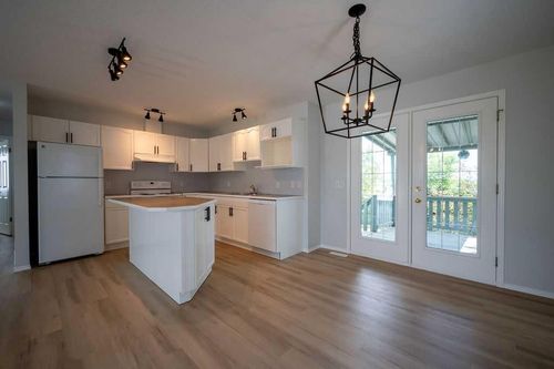 269 Strathford Crescent, Strathmore, AB, T1P1N9 | Card Image