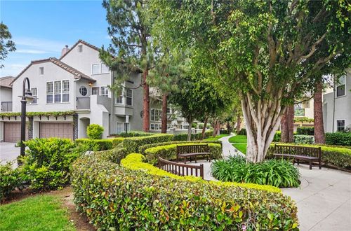 40 Auvergne, Newport Coast, CA, 92657-1090 | Card Image