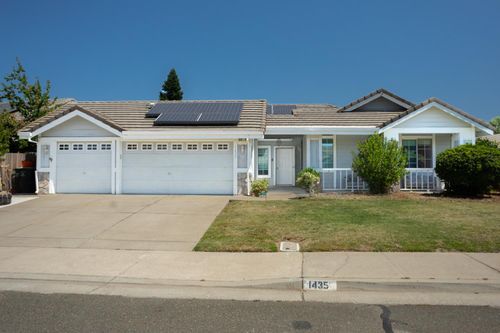 1435 Jamie Dr, Yuba City, CA, 95993-1186 | Card Image