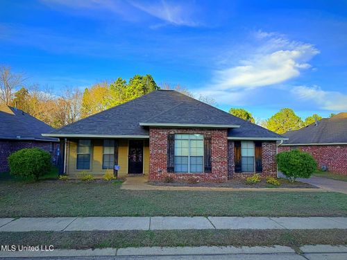 331 Azalea Ct, Brandon, MS, 39047-7951 | Card Image