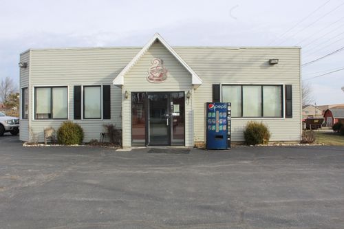 511 E Main St, Saint Henry, OH, 45883-8715 | Card Image