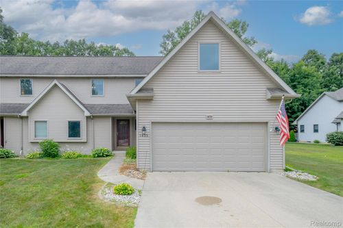 1435 Sunset Blvd, Flint, MI, 48507-4062 | Card Image
