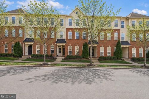 19316 Diamond Lake Dr, LEESBURG, VA, 20176-6510 | Card Image