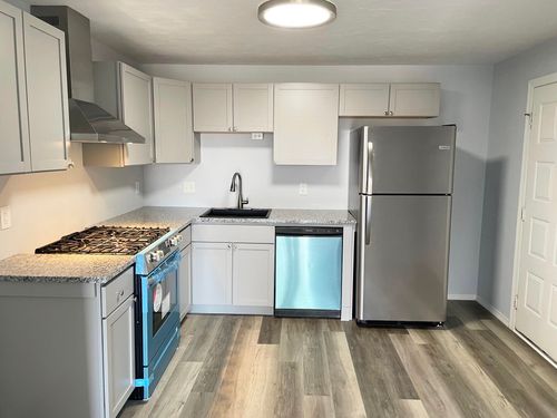 25-1311 Hanover Street, Manchester, NH, 03103 | Card Image