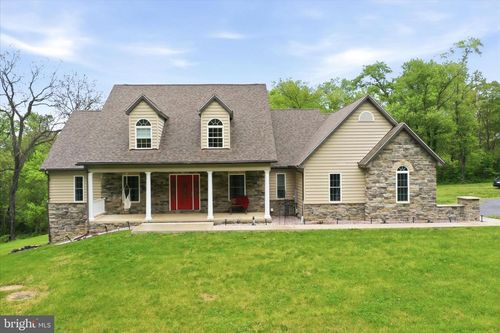 117 Beverly Ln, FALLING WATERS, WV, 25419-4382 | Card Image