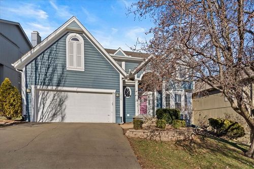 13928 W 71st Pl, Shawnee, KS, 66216-5502 | Card Image