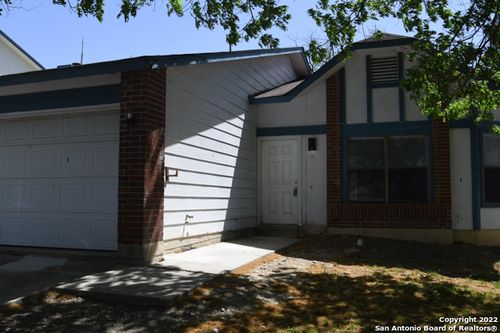 7724 Skyline Ridge Dr, San Antonio, TX, 78239-4058 | Card Image
