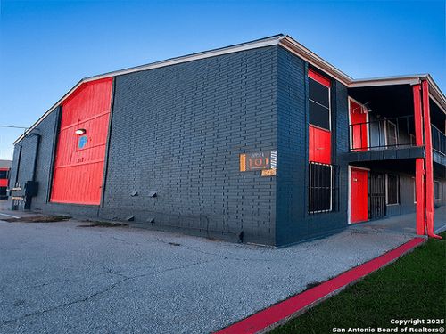 apt-106-515 Humble Ave, San Antonio, TX, 78225-2033 | Card Image