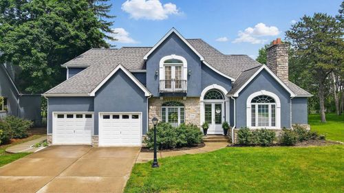 9146 Shawnee Trl, Powell, OH, 43065-5001 | Card Image