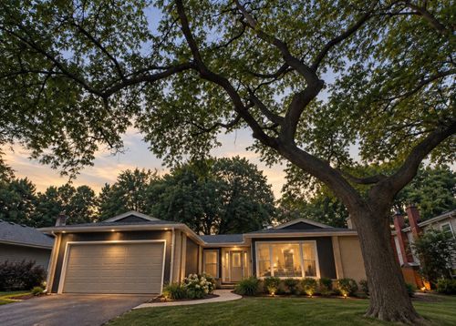 1413 Swallow St, Naperville, IL, 60565-1321 | Card Image
