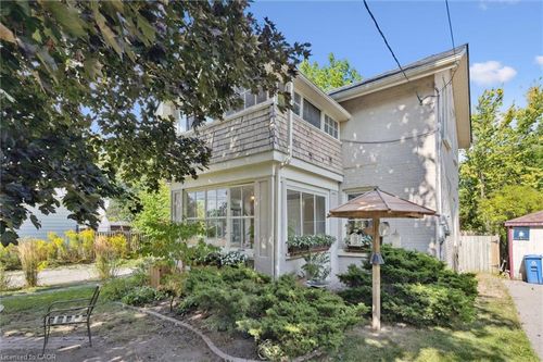 257 Metcalfe St, Guelph, ON, N1E4Y8 | Card Image