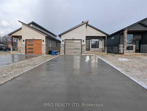 99 Ironwood Trail, Chatham, ON, N7M0A5 | Card Image