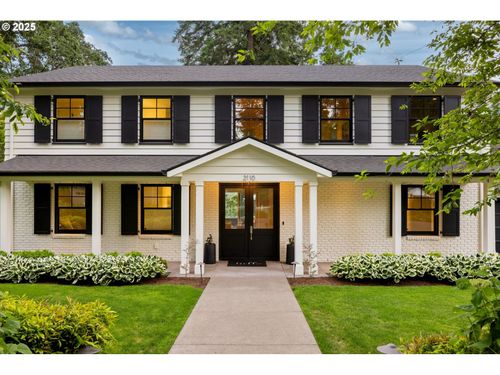 2110 Summit Dr, Lake Oswego, OR, 97034-3626 | Card Image