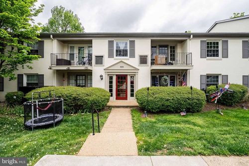 655-8354 Dunham Ct, SPRINGFIELD, VA, 22152-1120 | Card Image
