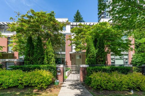 7021 17th Ave, Burnaby, BC, V3N1K6 | Card Image