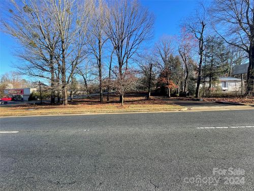 594 Oak Street, Forest City, NC, 28043 | Card Image