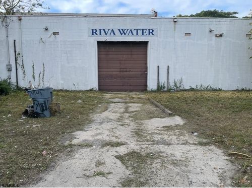 19 N Virginia Ave, Atlantic City, NJ, 08401-4936 | Card Image